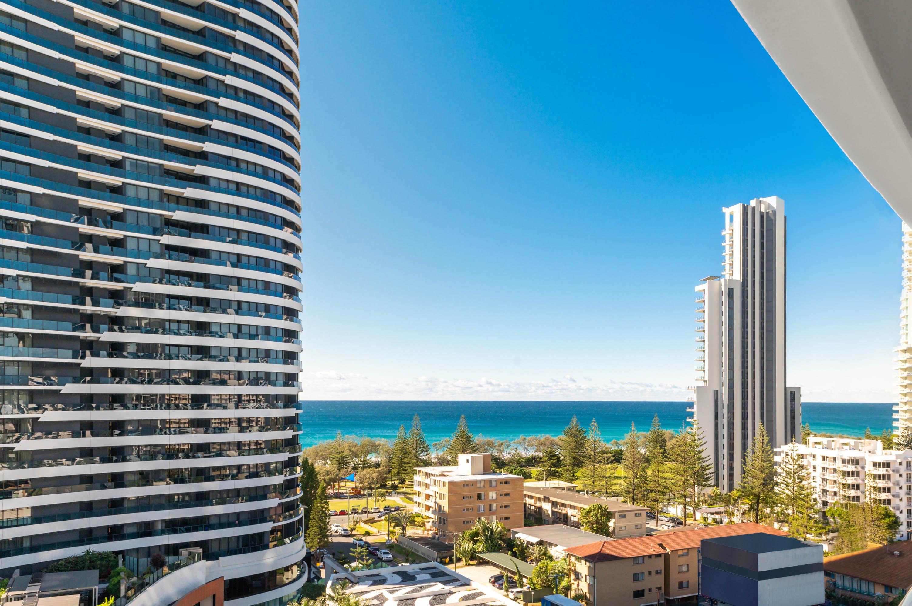 Peppers Broadbeach Gold Coast Eksteriør billede View from the 18th floor of the building